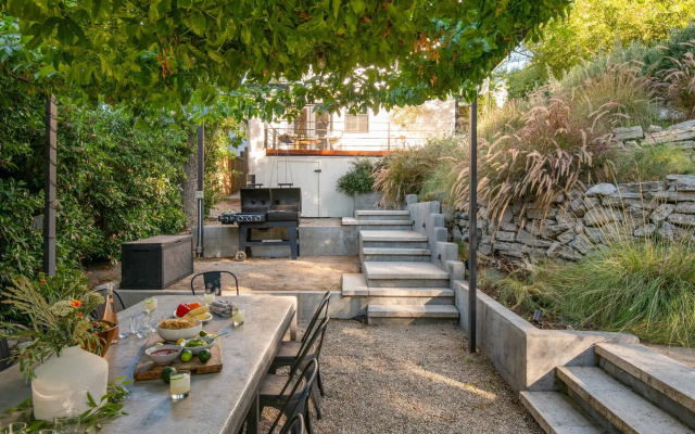 Silver Screen by Avantstay Luxe Backyard Escape