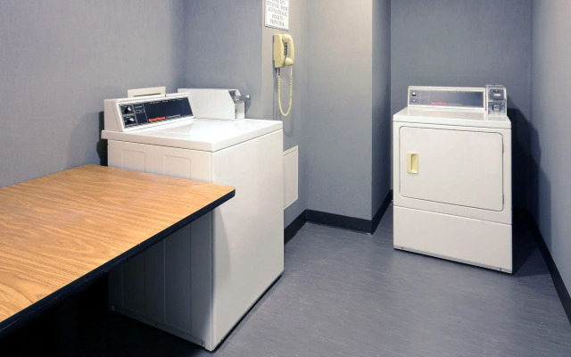 Fairfield Inn by Marriott Greensboro Airport