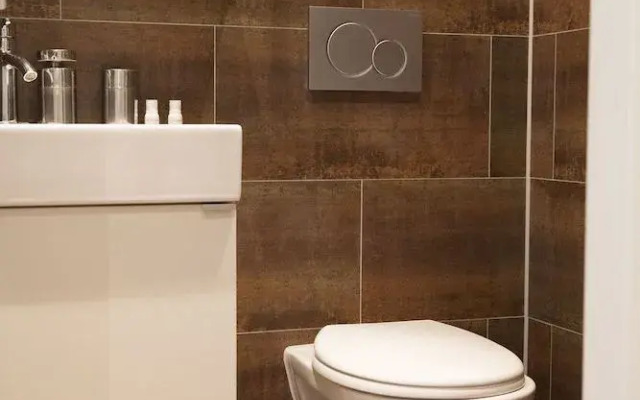 Elegant Apartment with POCKET WIFI !!!