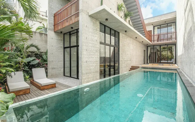 Modern 4 BR Villa Heart of Canggu 8mins to Beach