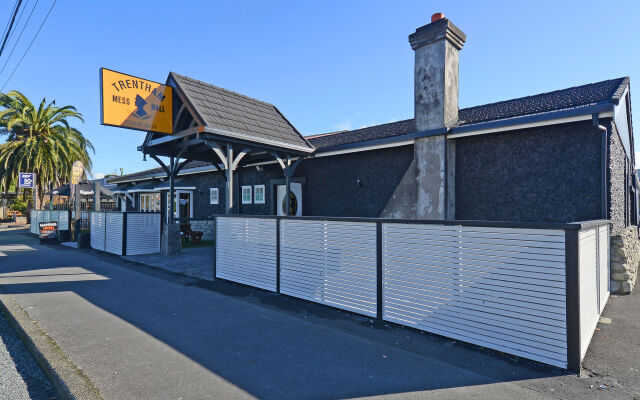 Totara Lodge