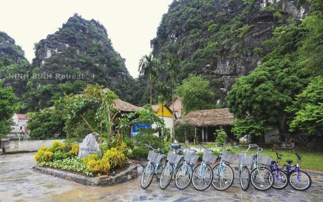 Trang An Mountain House