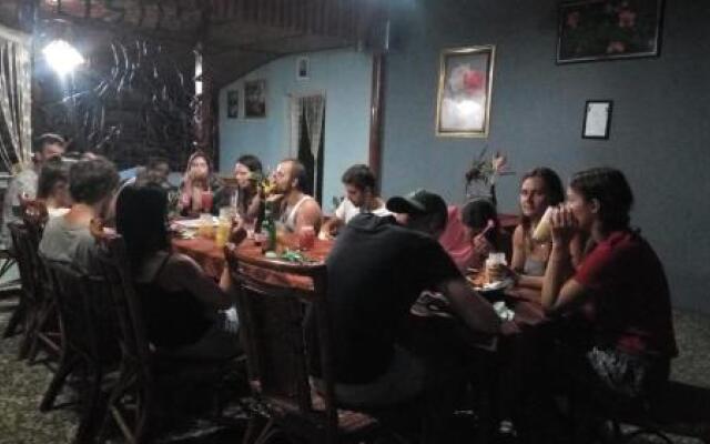 Batu Mandi Guest House Bukit Lawang