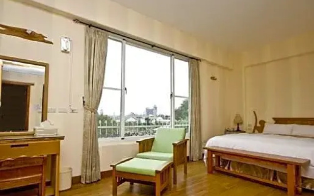 Smile Food Spa Bed and Breakfast