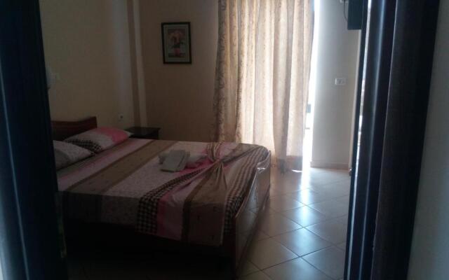 Studio Apartments Rizarjo