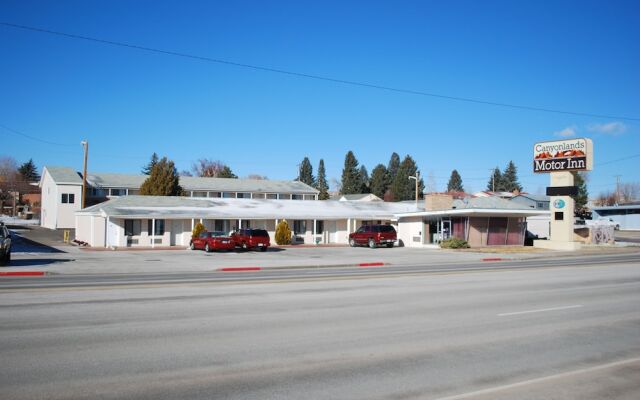 Canyonlands Motor Inn