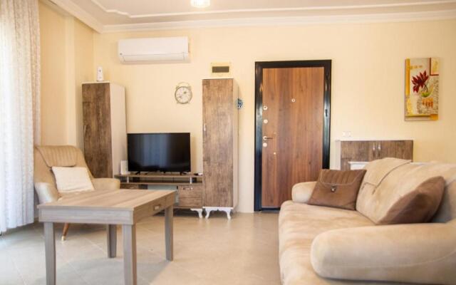 Lovely Flat With Balcony in Cesme Close to Sea