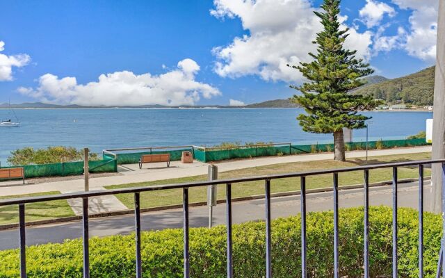 Shoal Towers, Unit 3/11 Shoal Bay Road