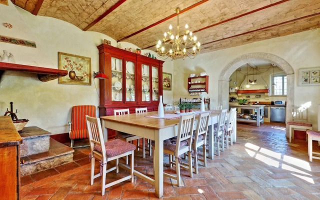 Luxury Privacy in the Heart of Tuscany