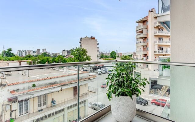 Sanders Old Port - Charming 1-bdr. Apt. w/ Balcony