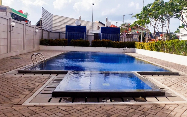 Best View Studio Apartment Tifolia near Kelapa Gading