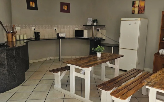 Birchway's Backpackers