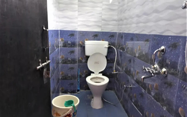 StayApart Mount Kailash Guest House