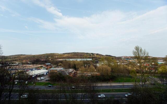 Shield Penthouse Loft - 2 Bedroom Luxe Large Apartment