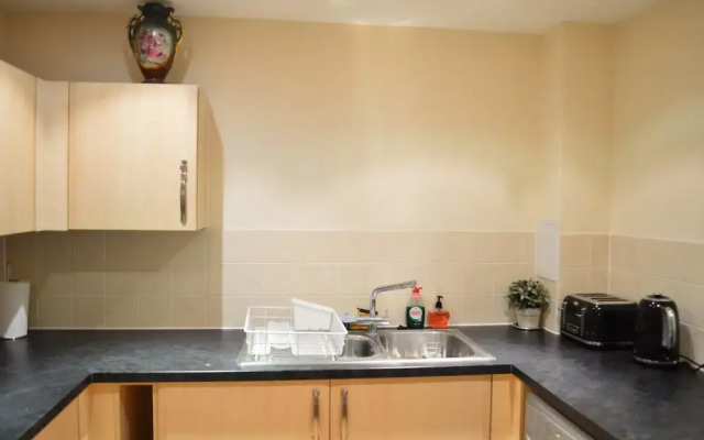 1 Bedroom Apartment in Mile End
