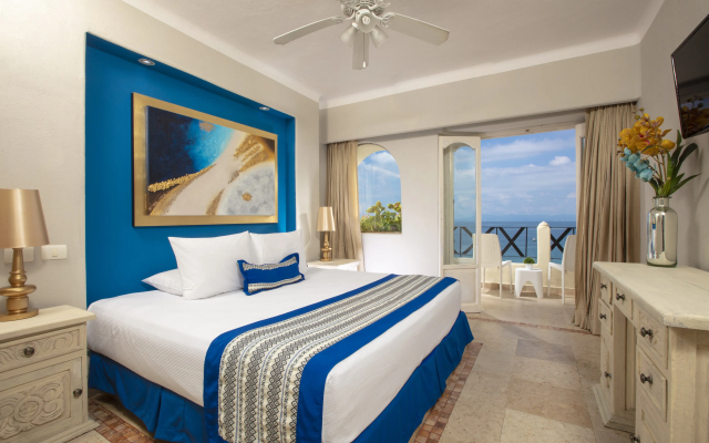 Blue Chairs Beachfront Resort Puerto Vallarta Mexico - Adults Only