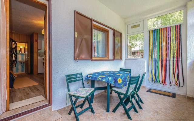 Nice Home in Breze With Wifi and 2 Bedrooms