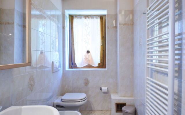 House Ronco Dongo 32460