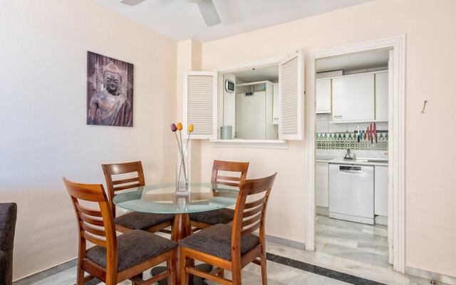 Dona Sofia - Fuengirola Promenade Apartment With Stunning Sea Views, Wifi