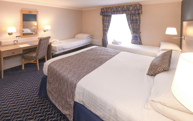 The Queens Hotel & Victoria Cloisters