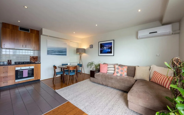 Beautiful 1-bed in St Kilda w/ Parking & Terrace