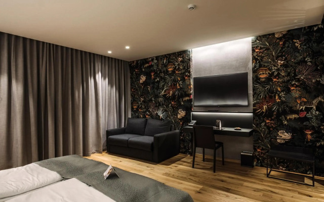 Hotel A Plus