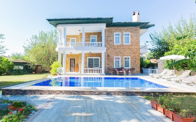 Villa Akinci