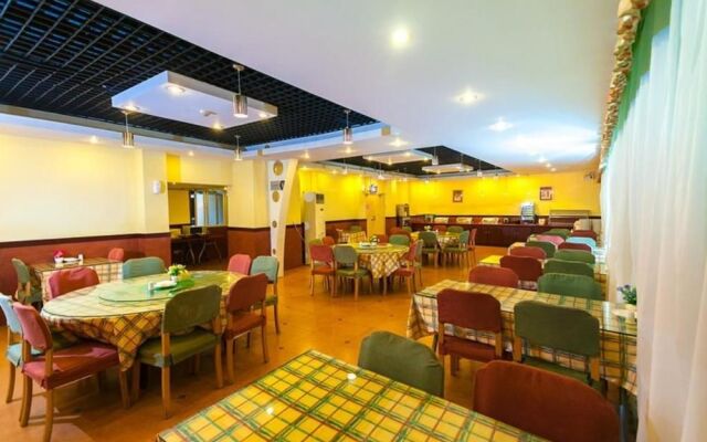 Home Inn Hong Kong Middle Road