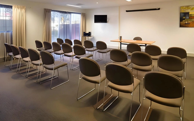 Quest Glen Waverley