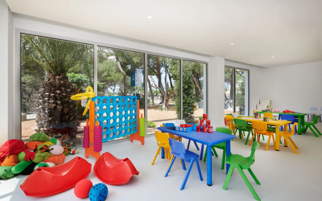 Hipotels Bahía Grande Aparthotel