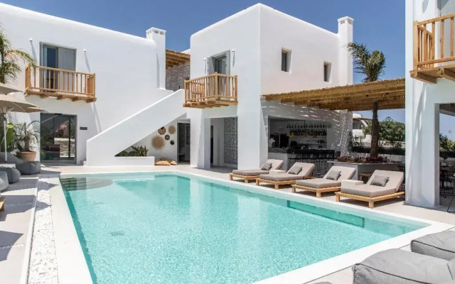 Adorno Suites