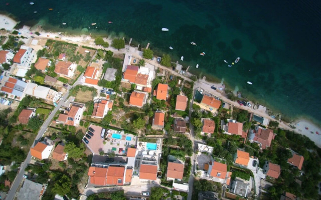 Villa Avalon
