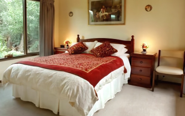 Woodland by the Bay & Puddleduck Cottage – Guest Rooms – Melbourne