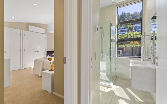 Villa on Saint Marks