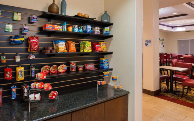 Holiday Inn Express Hotel & Suites Pittsburg by IHG