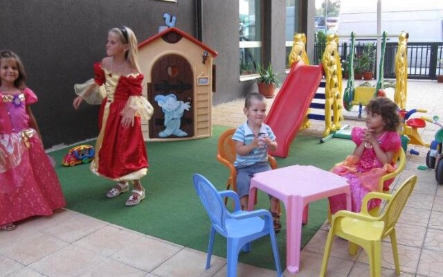 Tabanov Beach Hotel
