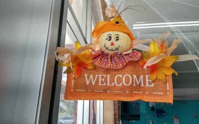 Grand View Plaza Inn & Suites