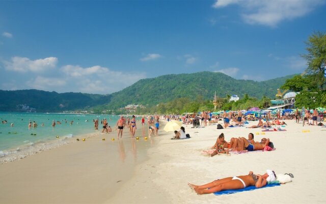 Nai Harn Condominium
