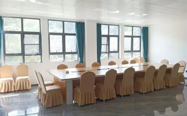 Kingmir Hotel