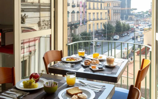 Napolit'amo Hotel Medina