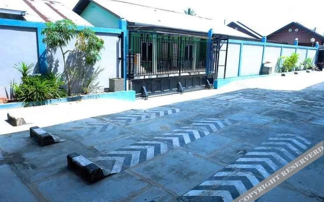 Oyo Life 2340 Mja Residence