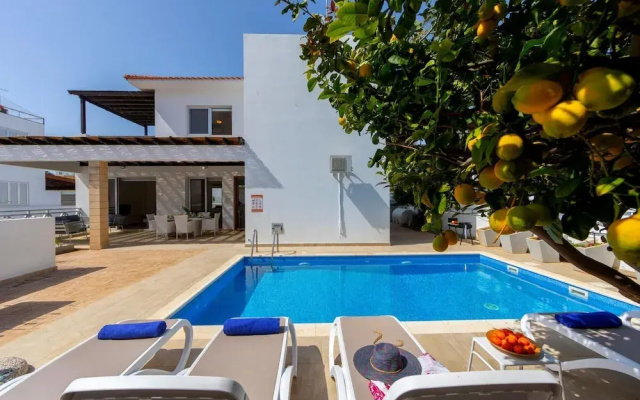 Protaras Sapphire Seaside Villa