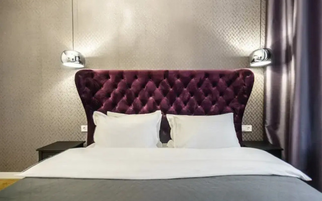 Home-Hotel Pushkinskaya 2-4-7