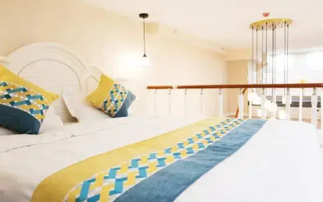 Qingyu Light Luxury Loft Apartment (Changchun Xiangshang Mansion)