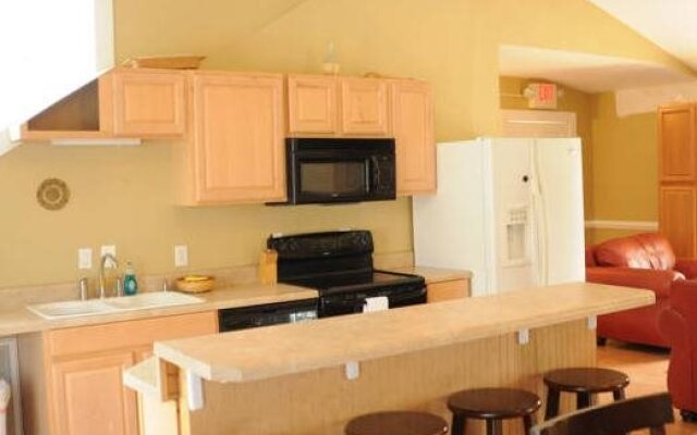 Acorn Hill Lodge and Spa