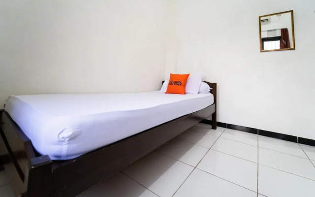 Koolkost Syariah near MRT Lebak Bulus Station