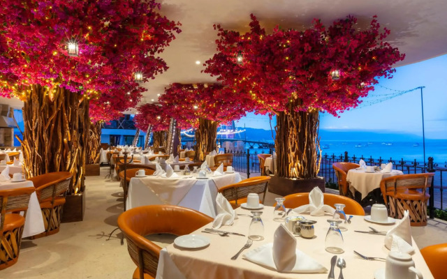Playa Los Arcos Resort & Spa All Inclusive