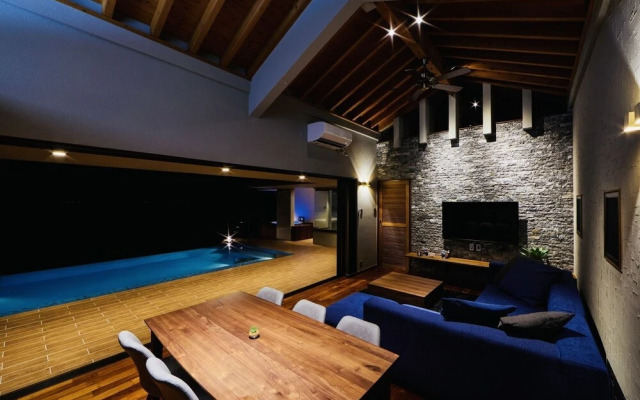relax kouri villa Rekrrr
