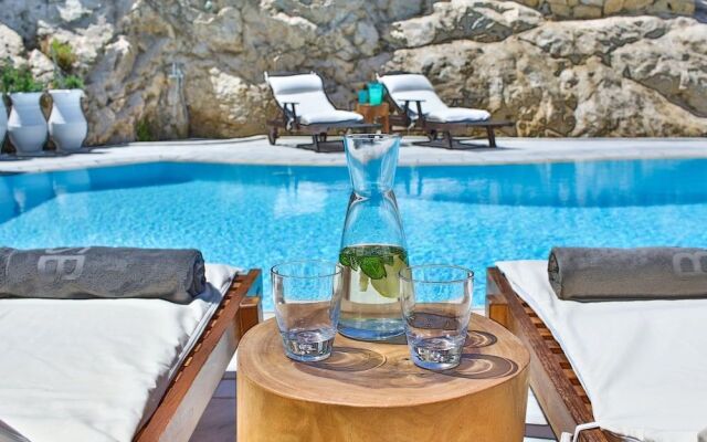 MaryMe Luxury villas Apart-hotel	