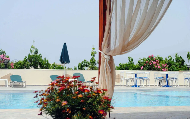 Mediterranean Hotel & Apartments